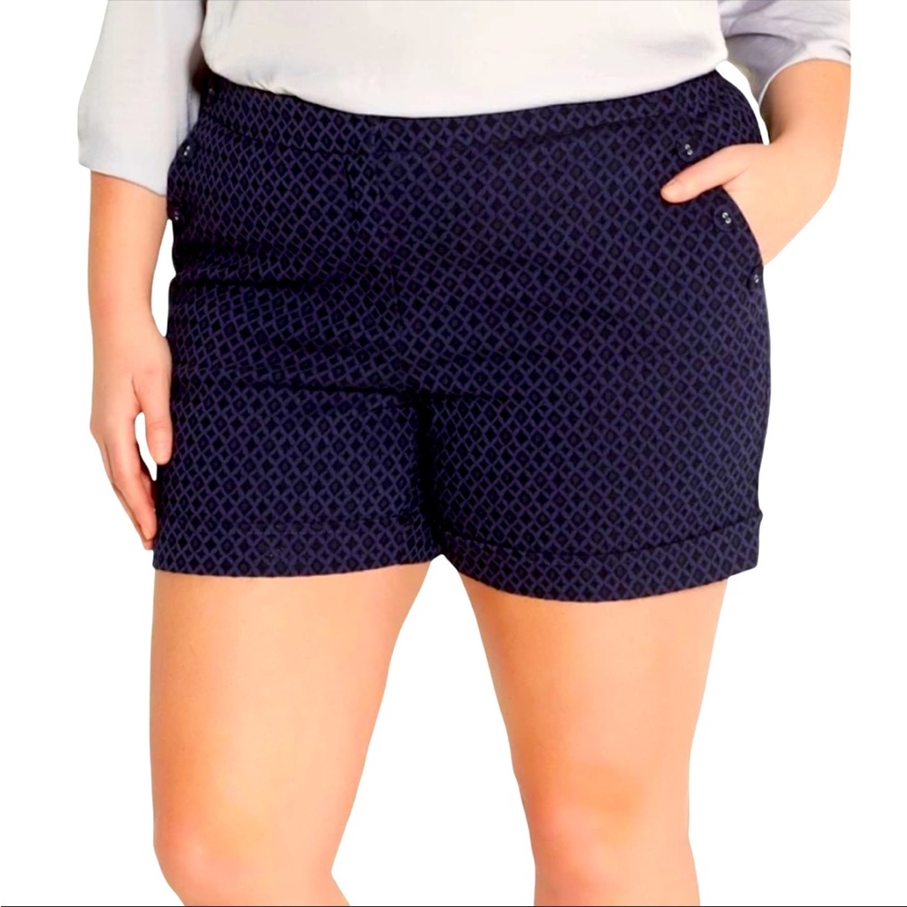 Maurices The Smart Plus Size Sailor Shorts In Diamond Print size 18